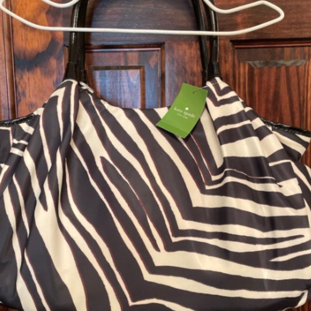 Kate Spade ZEBRA Cape Mountain Stevie Baby Bag shoulder stroller diaper tote NWT - Picture 4 of 16